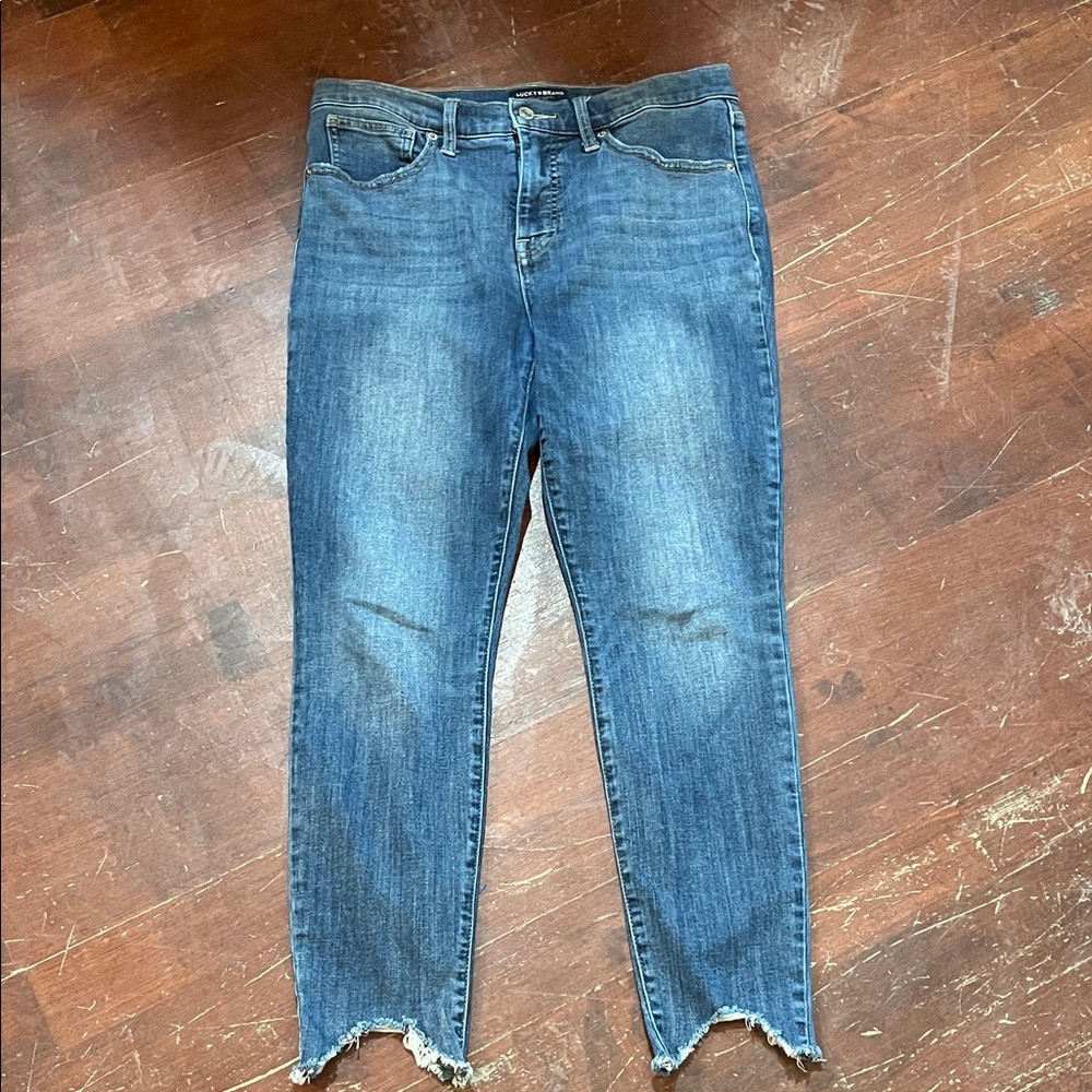 Lucky Brand Distressed Ankle Jeans in Blue